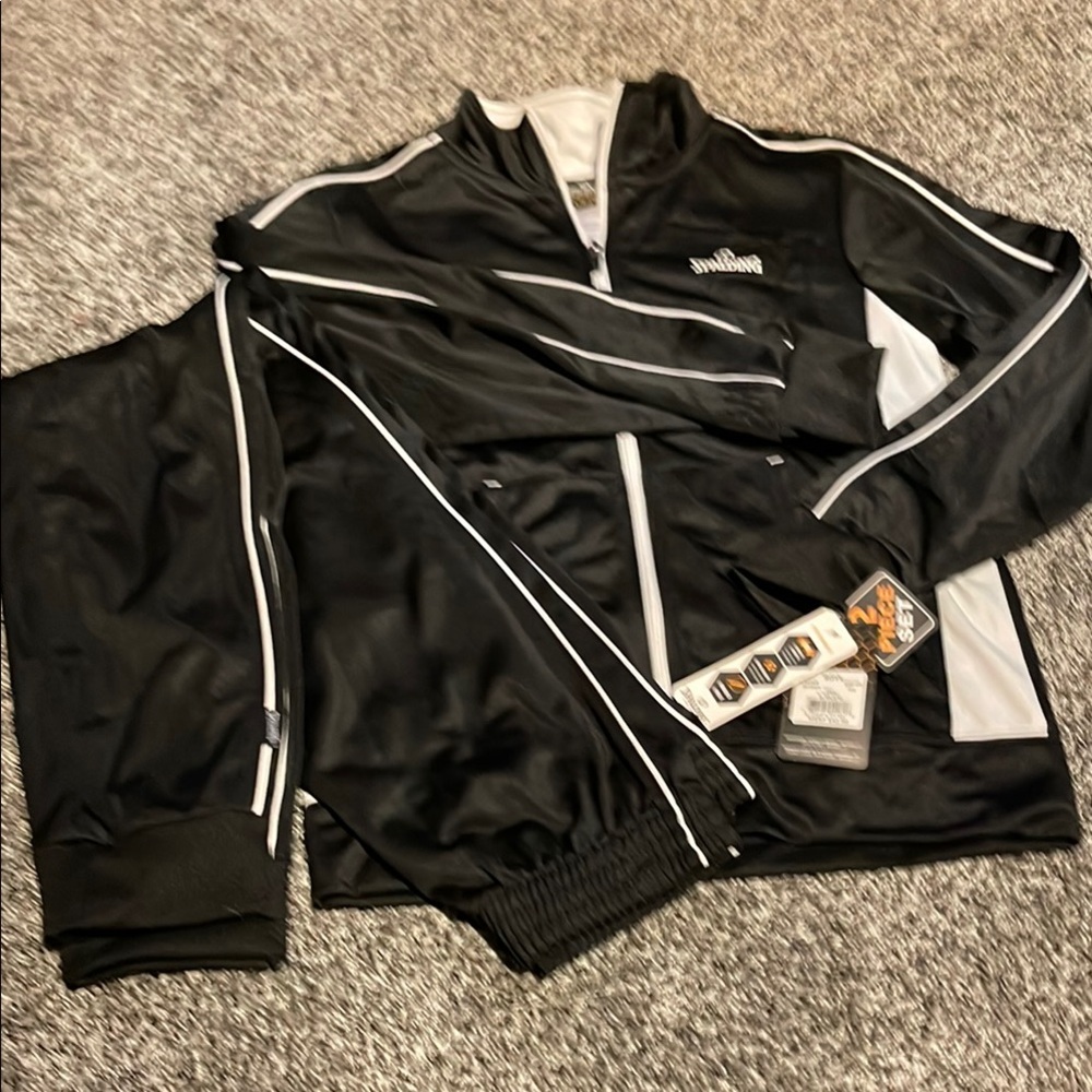 NWT Boys SPALDING Black & White Track Suit (L-14)